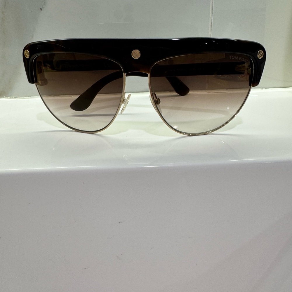 Tom Ford FT0318 52G Liane Flat Top Sunglasses – Havana Brown ✨ - Picture 12 of 12